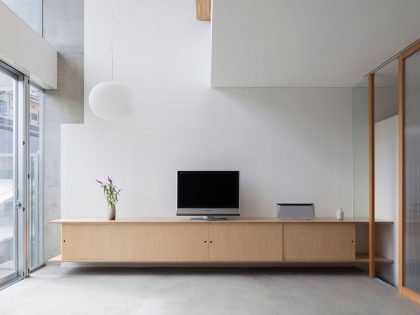 A Bright and Airy Concrete Home for Family of Three in Hiroshima Prefecture by Yutaka Yoshida Architect & Associates (6)