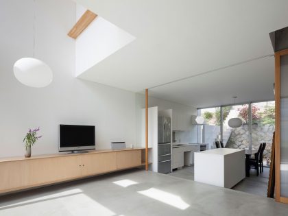 A Bright and Airy Concrete Home for Family of Three in Hiroshima Prefecture by Yutaka Yoshida Architect & Associates (7)