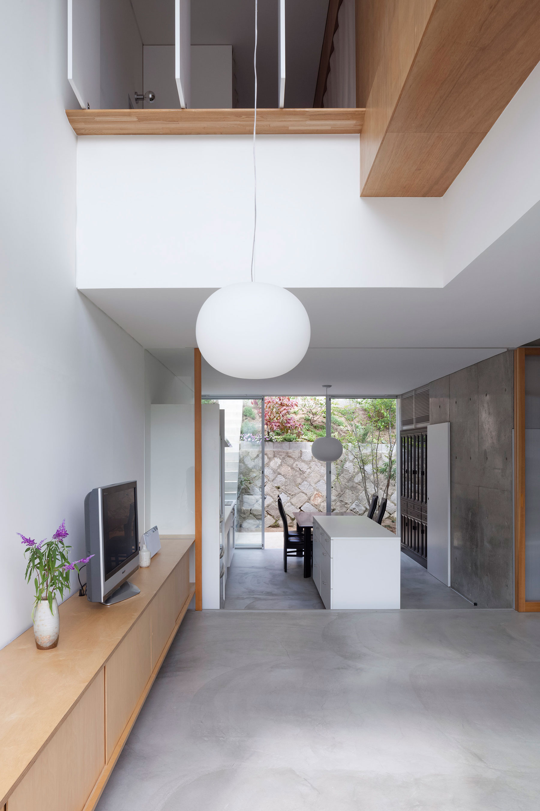 A Bright and Airy Concrete Home for Family of Three in Hiroshima Prefecture by Yutaka Yoshida Architect & Associates (8)