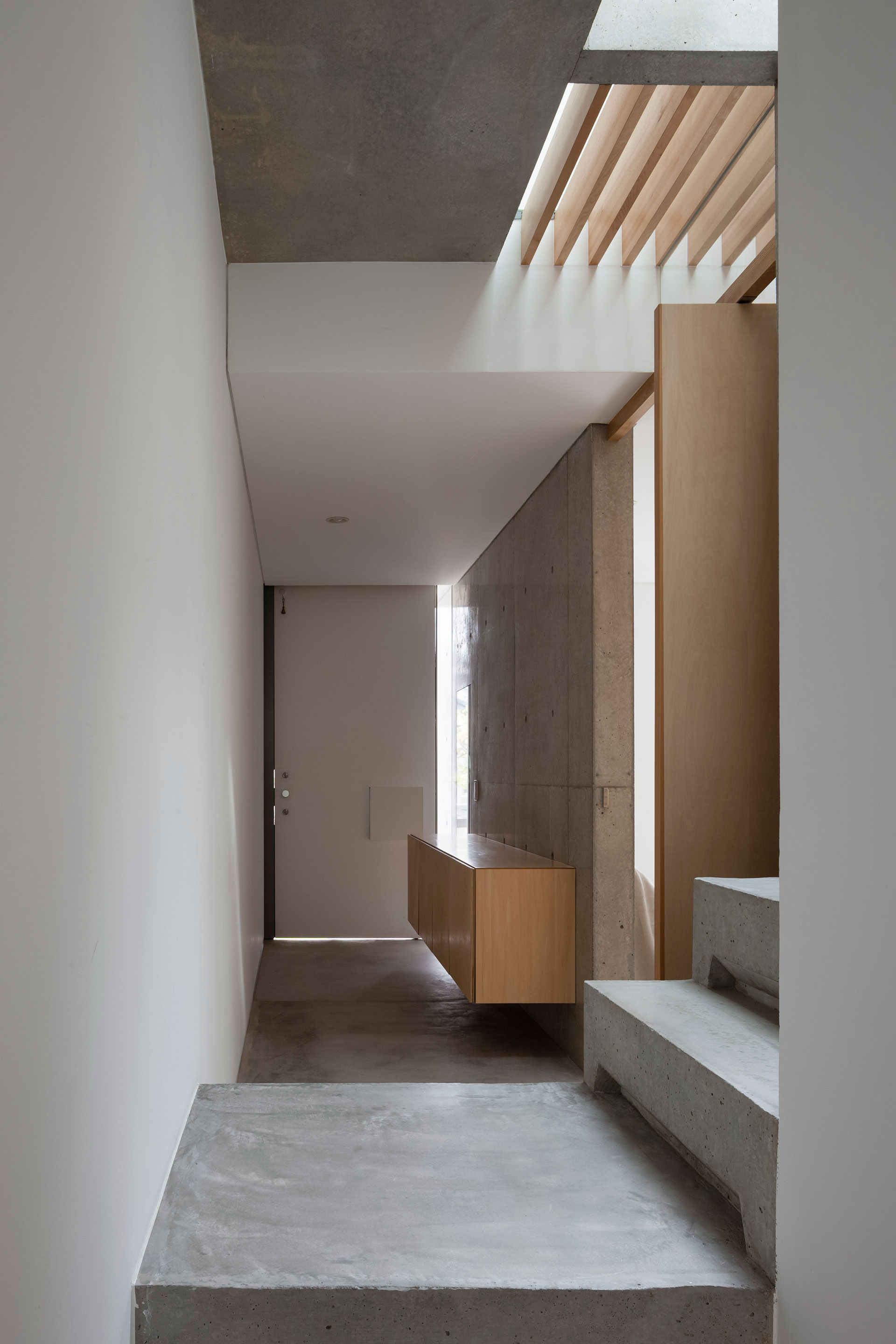 A Bright and Airy Concrete Home for Family of Three in Hiroshima Prefecture by Yutaka Yoshida Architect & Associates (9)