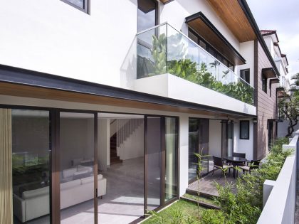 A Bright and Airy Contemporary Home with Elegant Interiors in Singapore by ADX Architects (2)