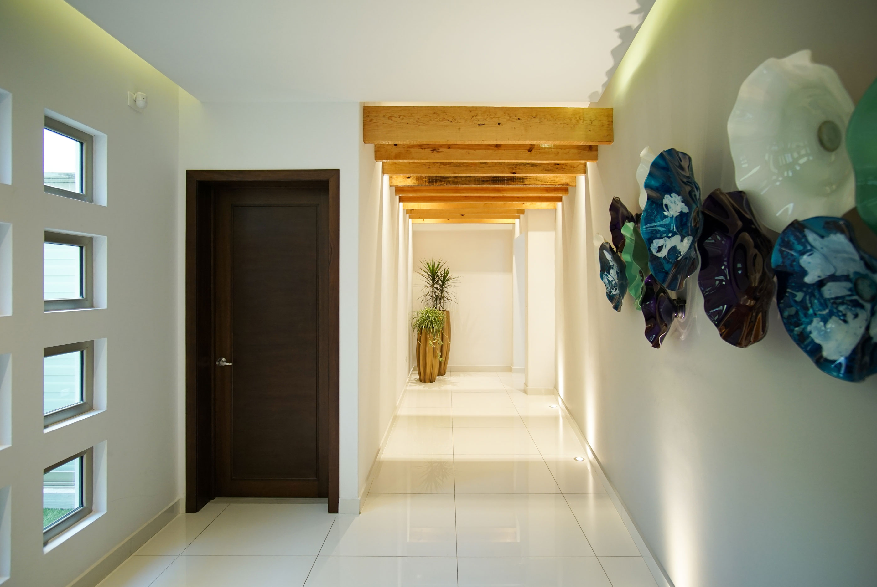 A Bright and Colorful Modern Home Brimming with Elegance in Hermosillo, Mexico by UV Arquitectos (10)