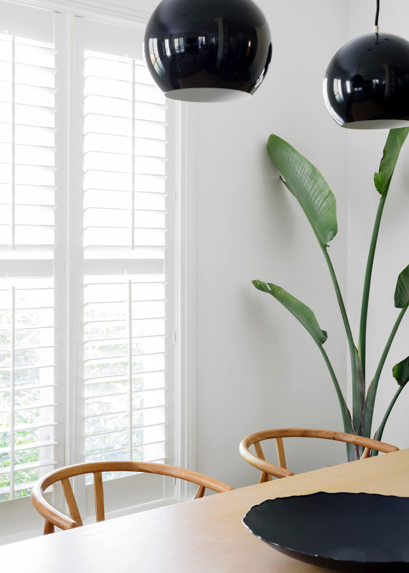 A Bright and Stylish Family Home with Luminous Interiors in Melbourne, Australia by Biasol (10)