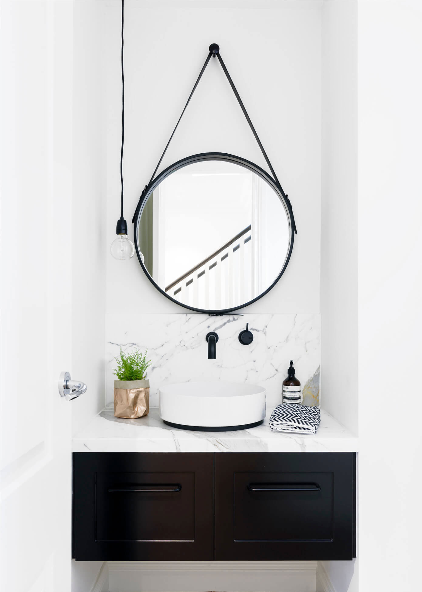 A Bright and Stylish Family Home with Luminous Interiors in Melbourne, Australia by Biasol (13)