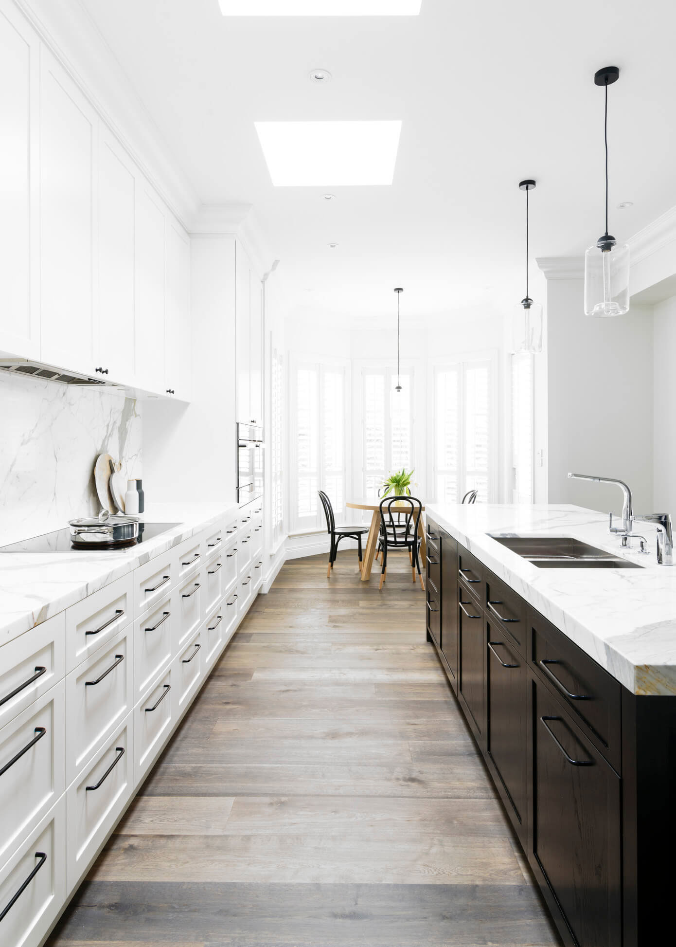 A Bright and Stylish Family Home with Luminous Interiors in Melbourne, Australia by Biasol (6)