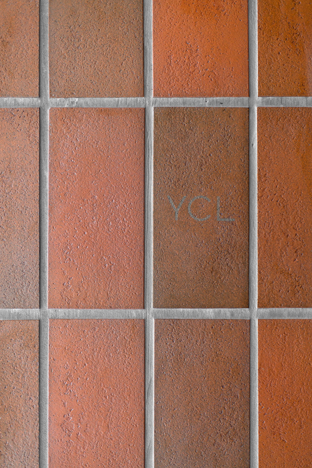 A Bright and Stylish Monochromatic Apartment in Vilnius, Lithuania by YCL Studio (10)