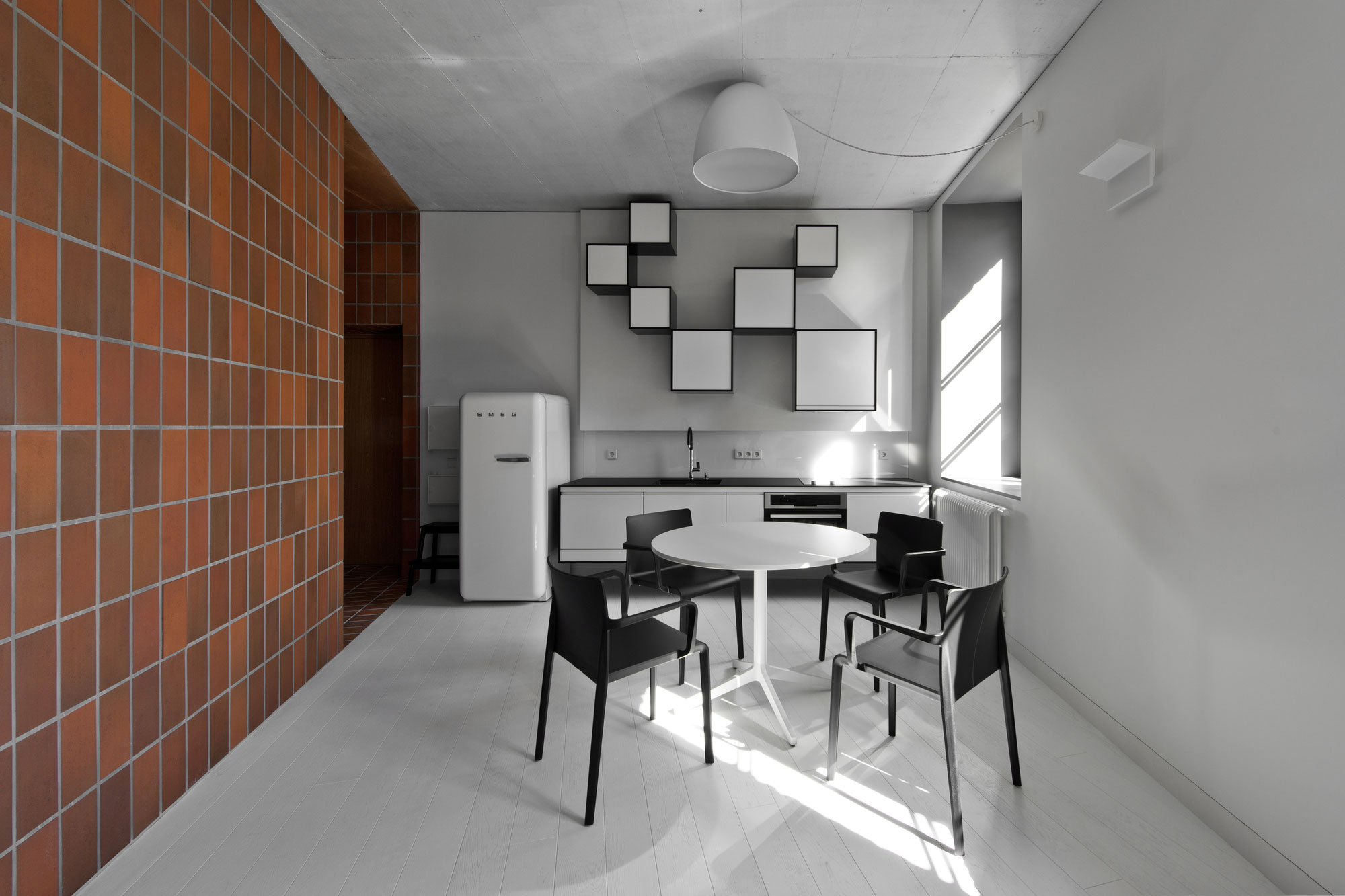 A Bright and Stylish Monochromatic Apartment in Vilnius, Lithuania by YCL Studio (5)