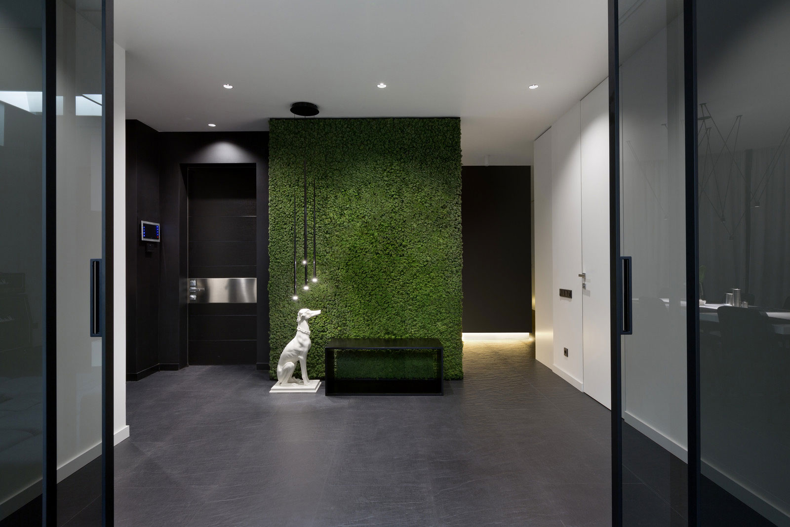 A Bright and Vibrant Apartment Plays with Black and White Accents in Kiev, Ukraine by Lera Katasonova (6)