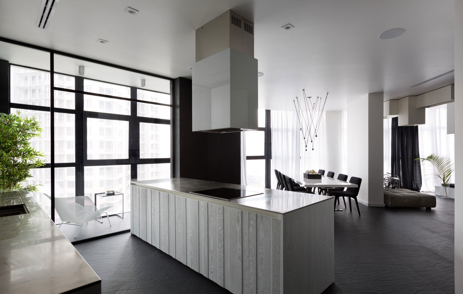 A Bright and Vibrant Apartment Plays with Black and White Accents in Kiev, Ukraine by Lera Katasonova (9)