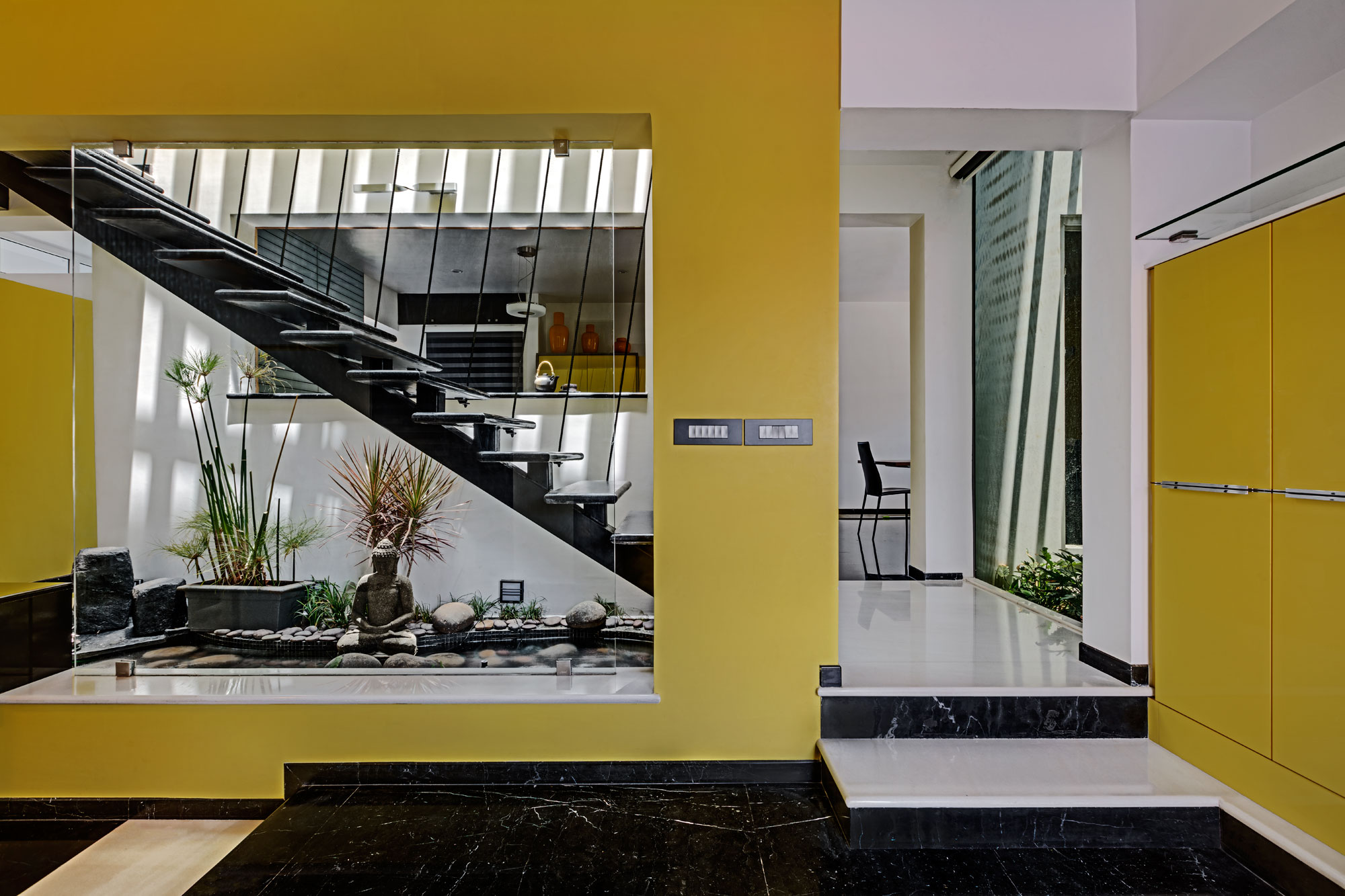 A Bright and Warm Modern Home with Lots of Yellow and White in Nagarbhavi, India by Ashwin Architects (10)