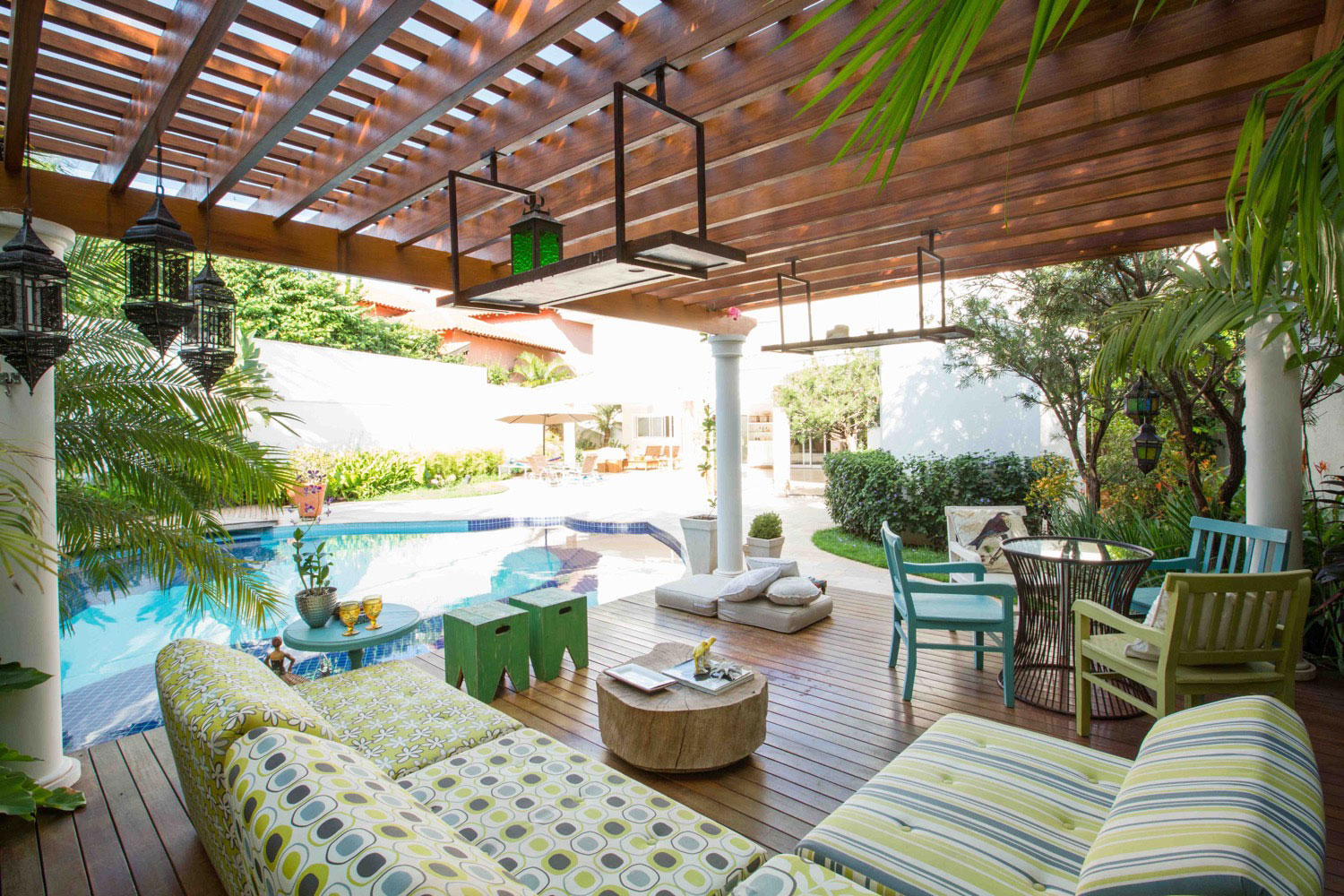 A Charming Contemporary Home with Plenty of Character in São Jose do Rio Preto, Brazil by Piloni Architecture (5)