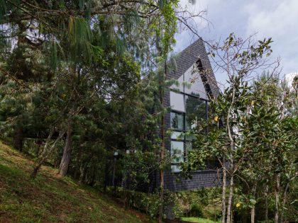 A Charming Mountain Home in the Valley of San Nicolas, Colombia by Catalina Patiño & Viviana Peña (1)