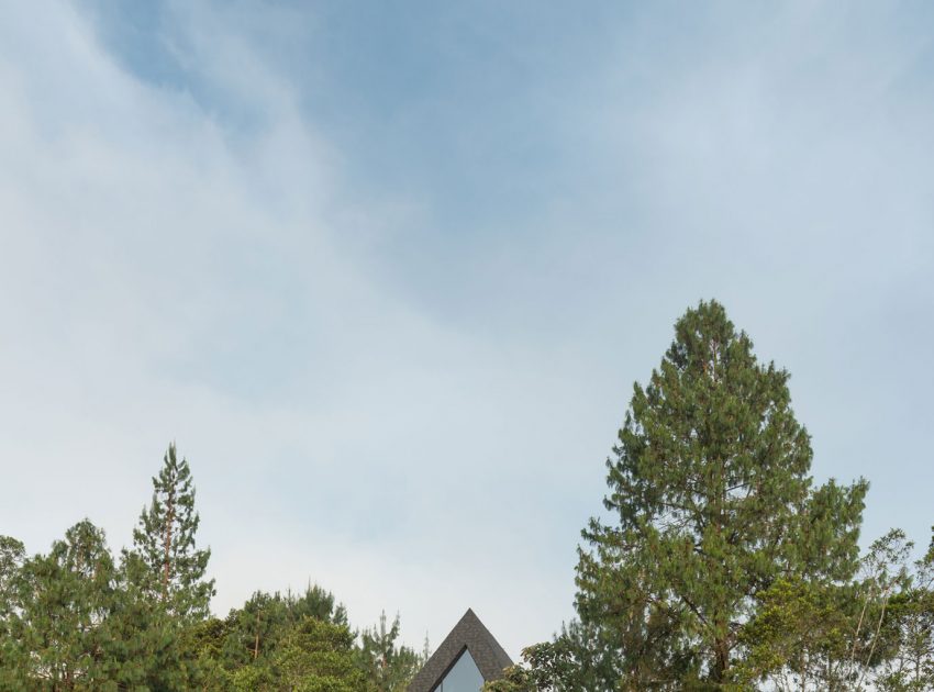 A Charming Mountain Home in the Valley of San Nicolas, Colombia by Catalina Patiño & Viviana Peña (5)