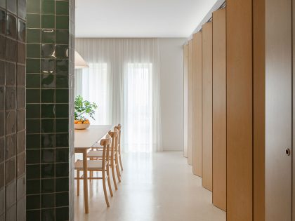 A Clean and Functional Apartment in Porto, Portugal by Mero Oficina (12)