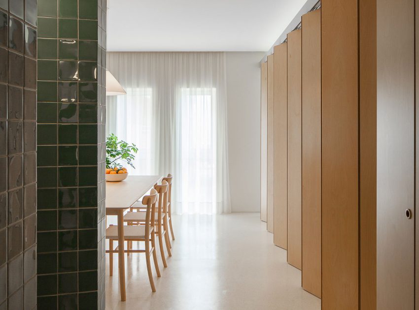 A Clean and Functional Apartment in Porto, Portugal by Mero Oficina (12)