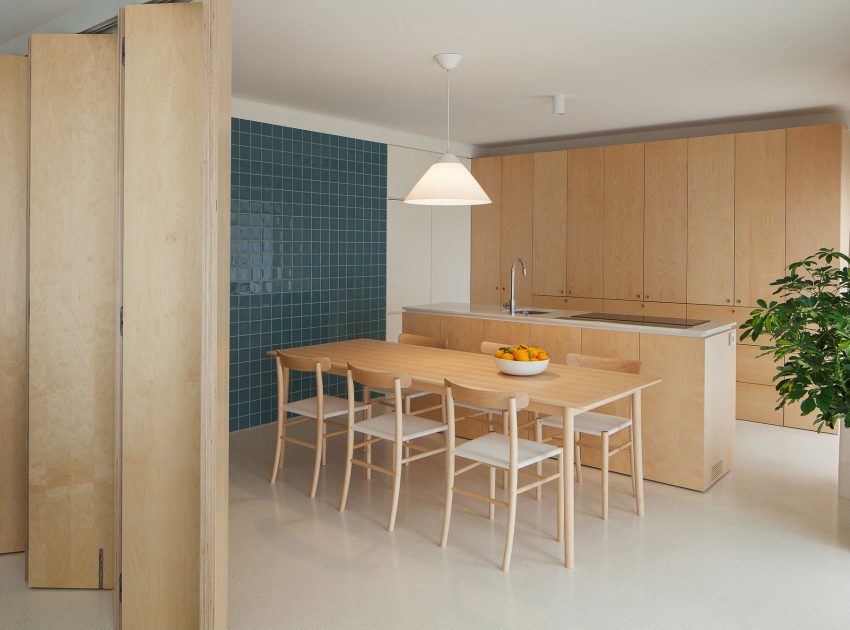 A Clean and Functional Apartment in Porto, Portugal by Mero Oficina (6)