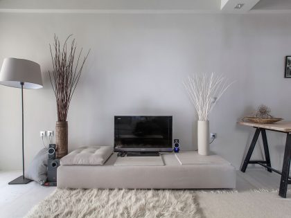 A Contemporary Apartment with an Elegant White Interiors in Kifissia, Greece by AD Architects (4)
