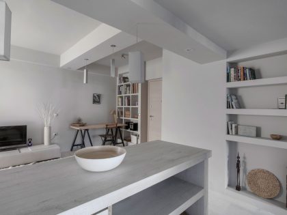 A Contemporary Apartment with an Elegant White Interiors in Kifissia, Greece by AD Architects (8)