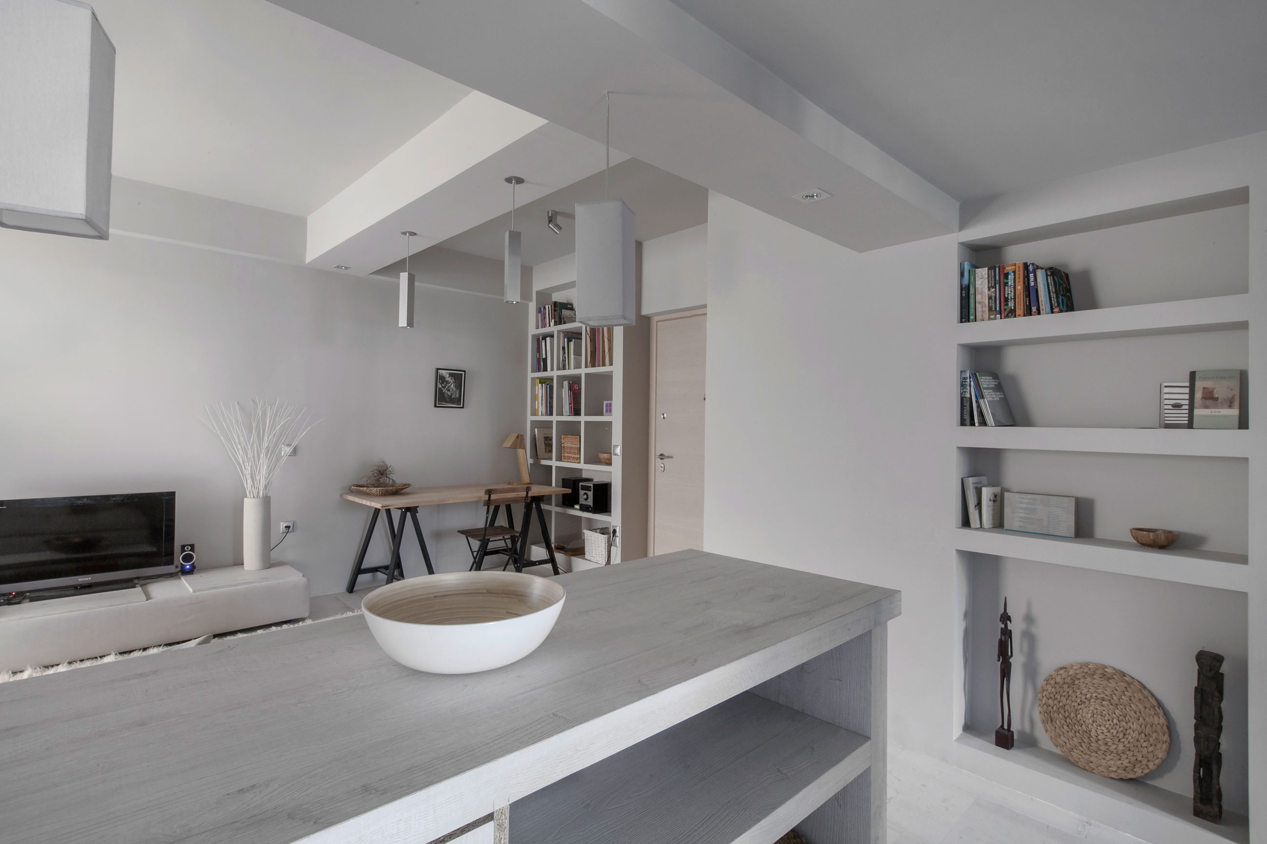 A Contemporary Apartment with an Elegant White Interiors in Kifissia, Greece by AD Architects (8)