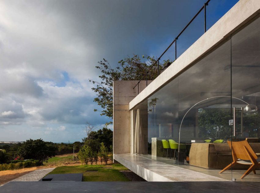 A Contemporary Concrete Home with View, Ventilation and Natural Lighting in Tibau do Sul by Escritório Yuri Vital (18)