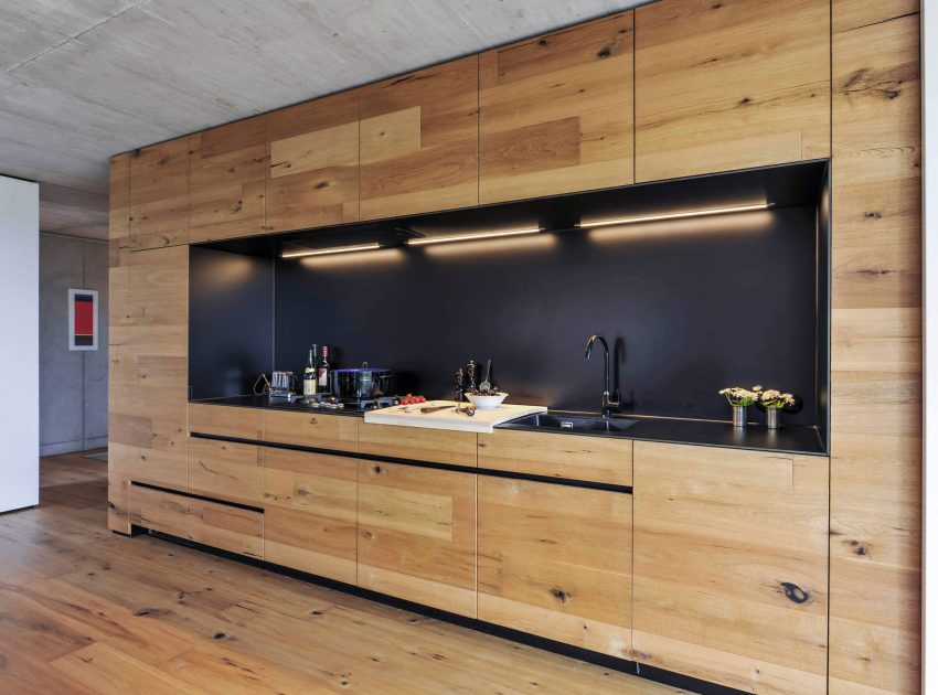A Contemporary Home Draped in Concrete and Glass in Nürtingen, Germany by Manuela Fernandez Langenegger (6)