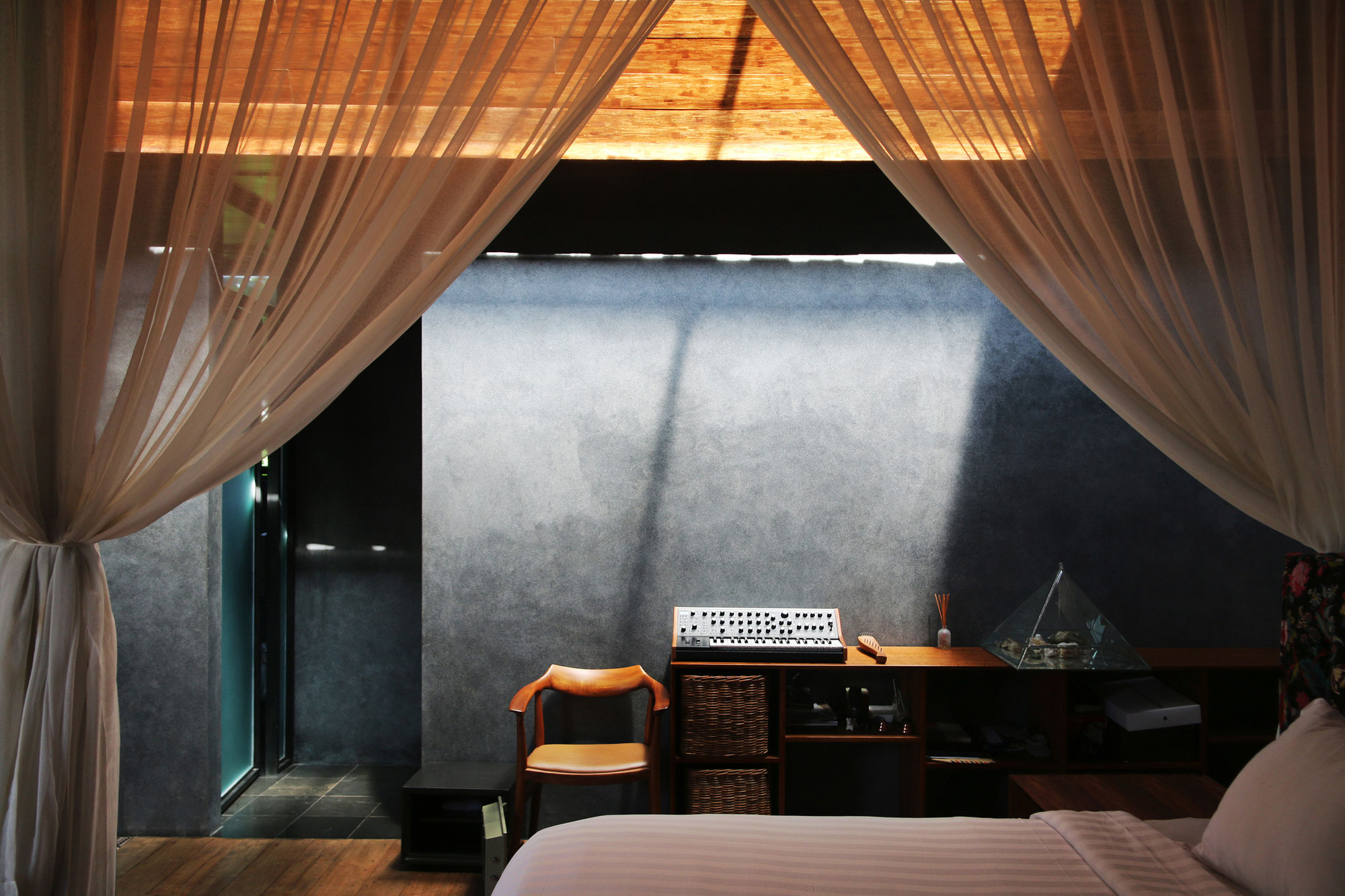A Contemporary Home with Suspended Spiral Staircase in Bali, Indonesia by Alexis Dornier (19)