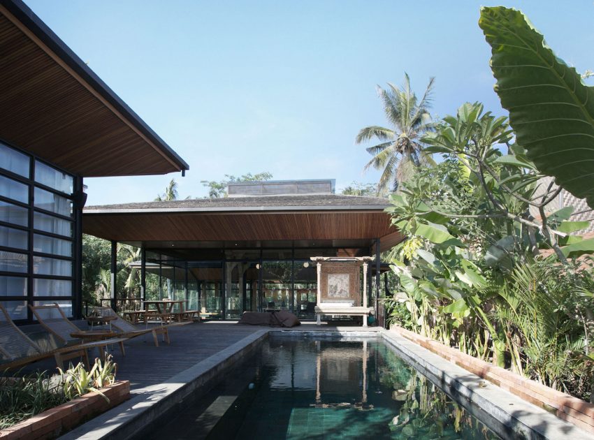 A Contemporary Home with Suspended Spiral Staircase in Bali, Indonesia by Alexis Dornier (2)