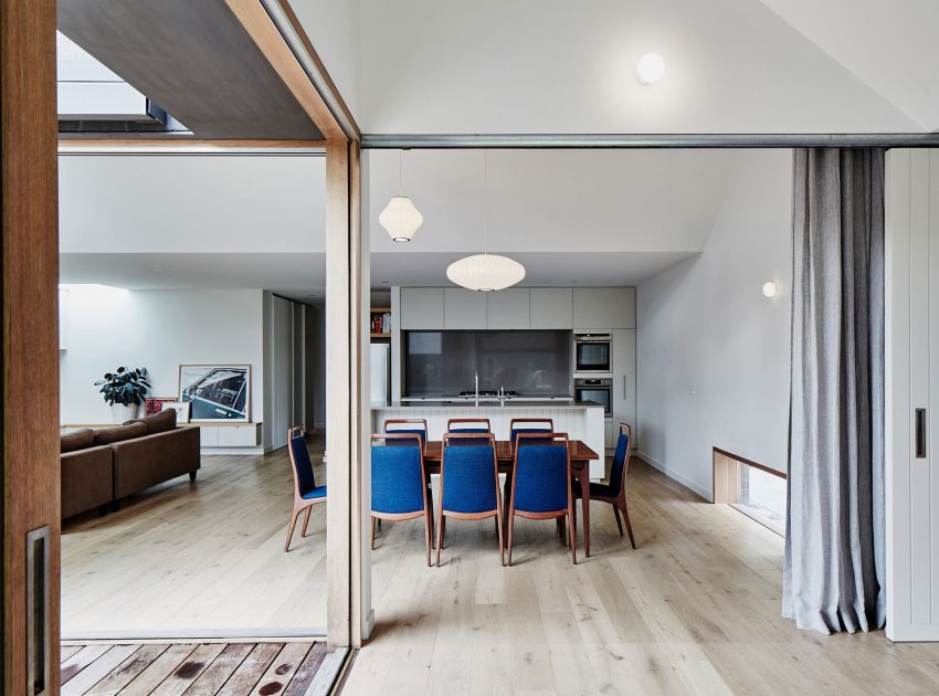 A Cozy Contemporary Home with Simple Elegant Interiors in Elsternwick, Australia by Freedman White (8)