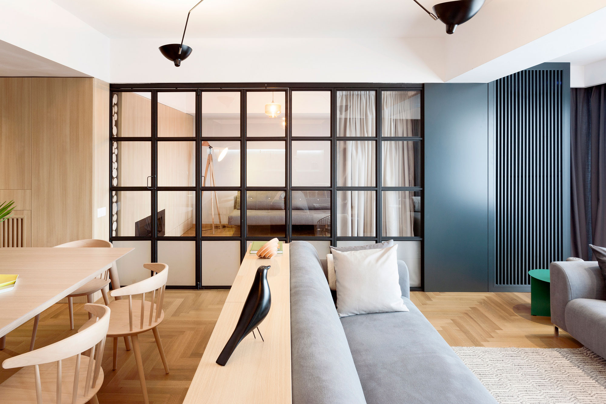 A Flexible and Dynamic Contemporary Apartment in the Heart of Bucharest, Romania by Rosu-ciocodeica (2)