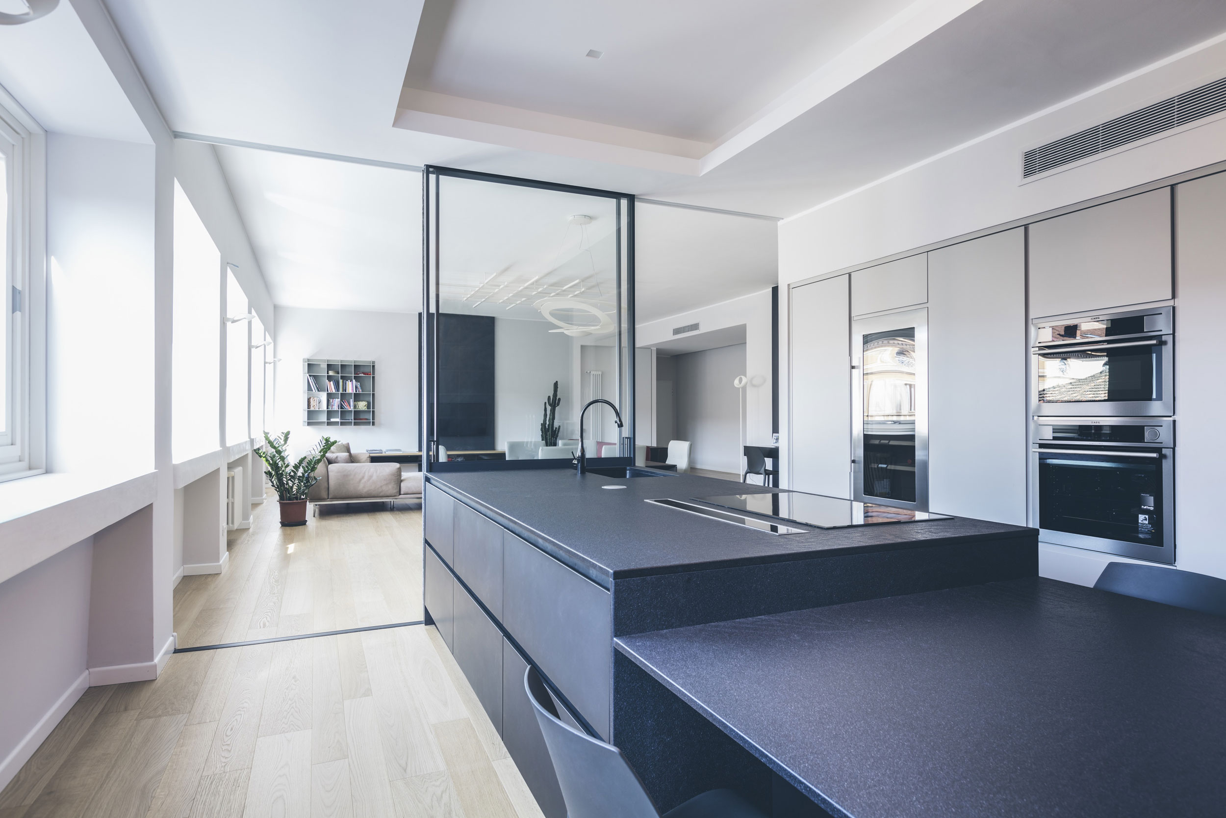 A House Drenched in Minimalist Contemporary Interiors in Milan, Italy by MARGstudio (11)