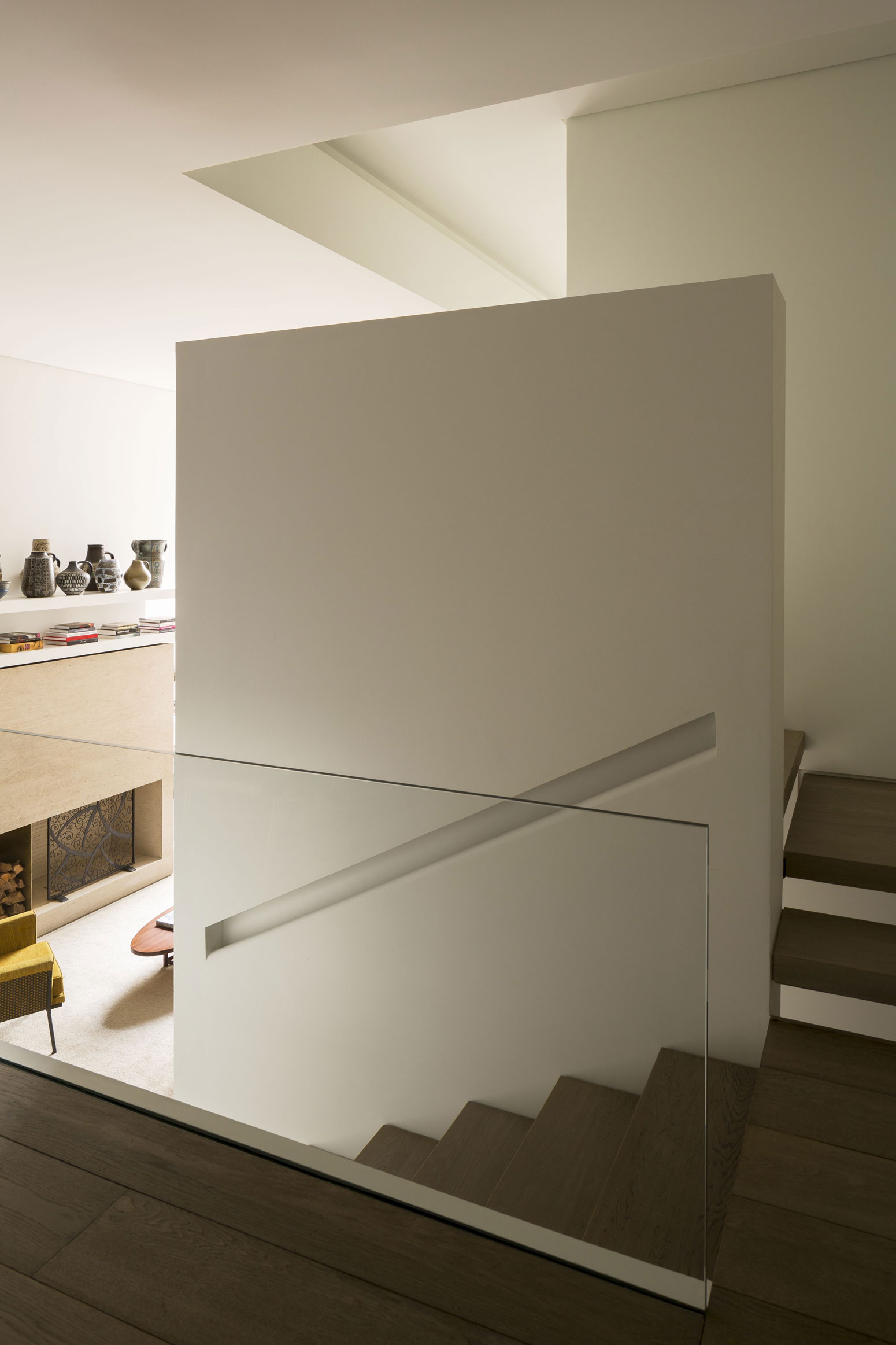A Luminous and Airy Home with Exquisite and Cozy Atmosphere in New York City by Studio Arthur Casas (11)