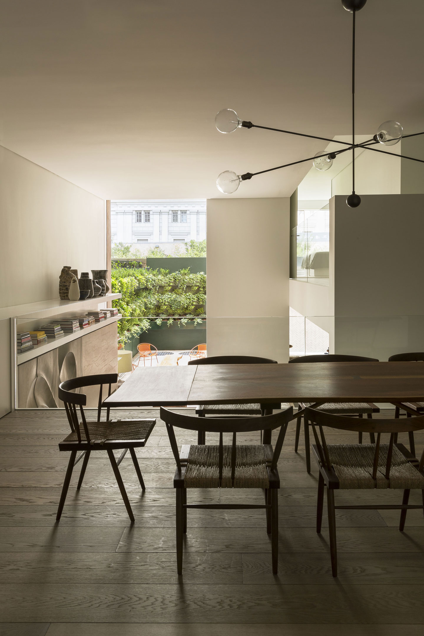 A Luminous and Airy Home with Exquisite and Cozy Atmosphere in New York City by Studio Arthur Casas (14)