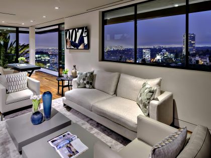 A Luxurious Modern Home with Infinity Pool and Stunning City Views of Los Angeles by Evan Gaskin (40)