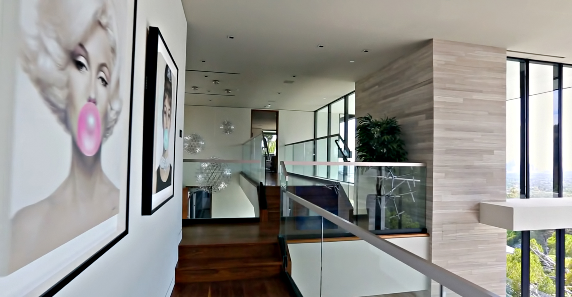 A Luxurious Modern Home with Infinity Pool and Stunning City Views of Los Angeles by Evan Gaskin (44)