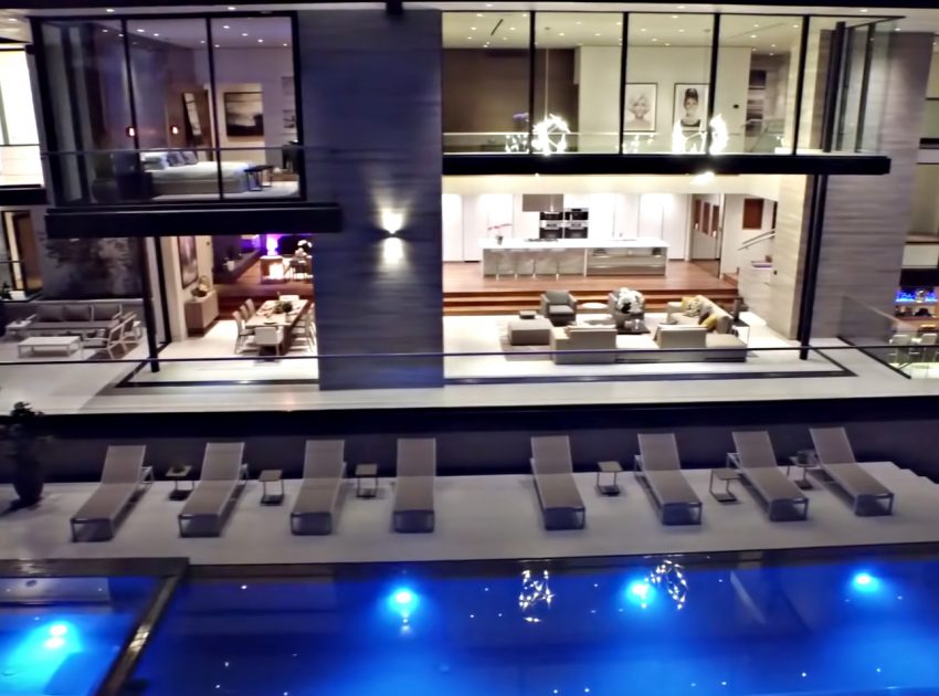A Luxurious Modern Home with Infinity Pool and Stunning City Views of Los Angeles by Evan Gaskin (50)