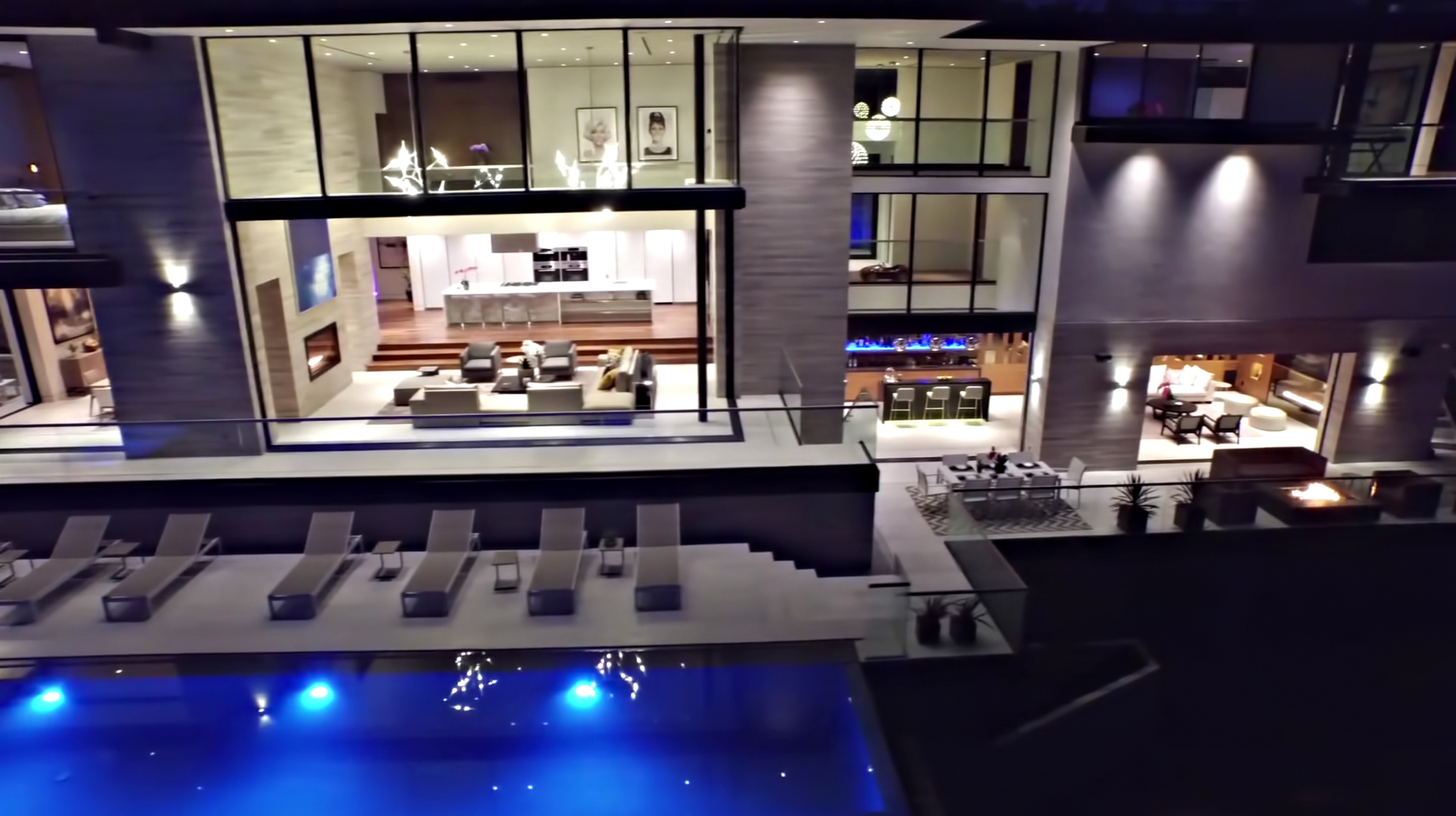 A Luxurious Modern Home with Infinity Pool and Stunning City Views of Los Angeles by Evan Gaskin (51)
