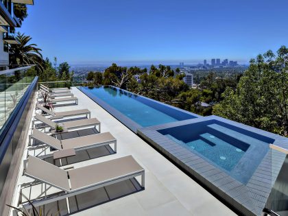 A Luxurious Modern Home with Infinity Pool and Stunning City Views of Los Angeles by Evan Gaskin (7)