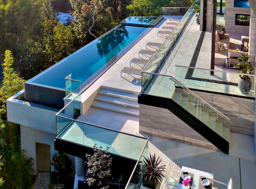 A Luxurious Modern Home with Infinity Pool and Stunning City Views of Los Angeles by Evan Gaskin (8)