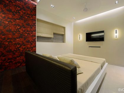 A Luxurious Modern House with Striking and Comfortable Interiors in Mumbai,India by Evolve (8)