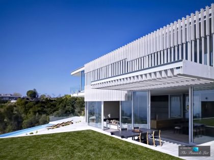 A Luxury Contemporary Home with Spectacular Views in Los Angeles, California by SPF Architects (10)