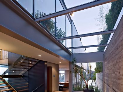 A Luxury Contemporary Home with Spectacular Views in Los Angeles, California by SPF Architects (29)