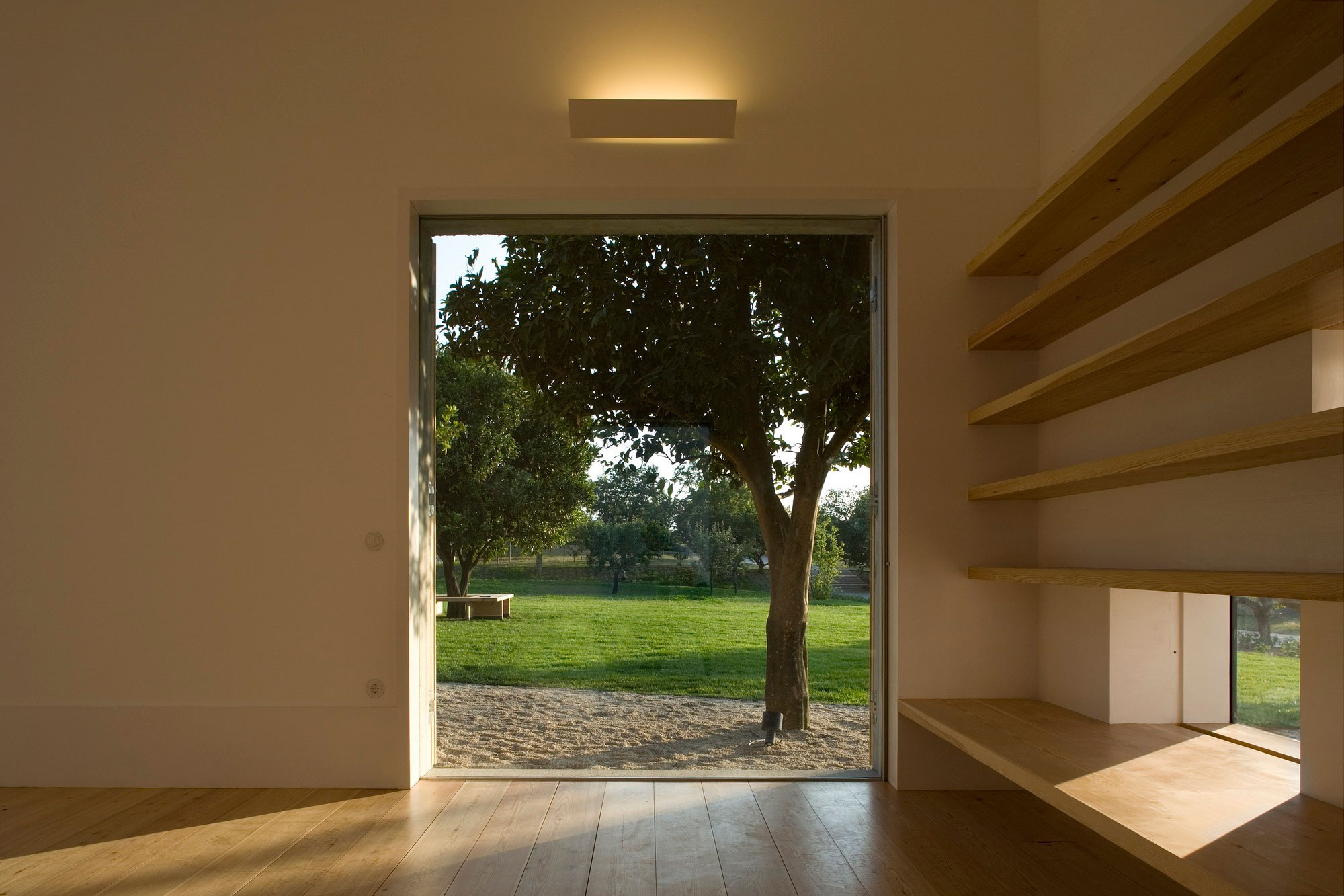 A Minimalist House with Clean Lines and Natural Light in Chamusca, Portugal by João Mendes Ribeiro (20)