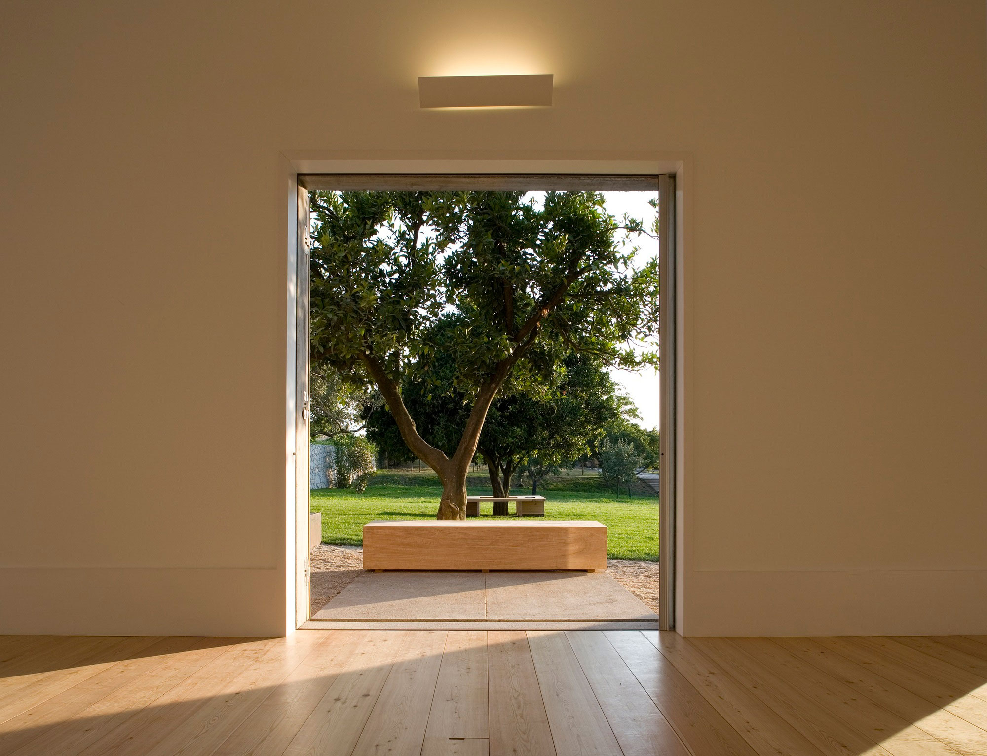 A Minimalist House with Clean Lines and Natural Light in Chamusca, Portugal by João Mendes Ribeiro (21)
