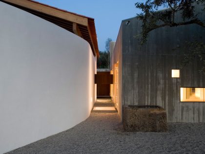 A Minimalist House with Clean Lines and Natural Light in Chamusca, Portugal by João Mendes Ribeiro (29)