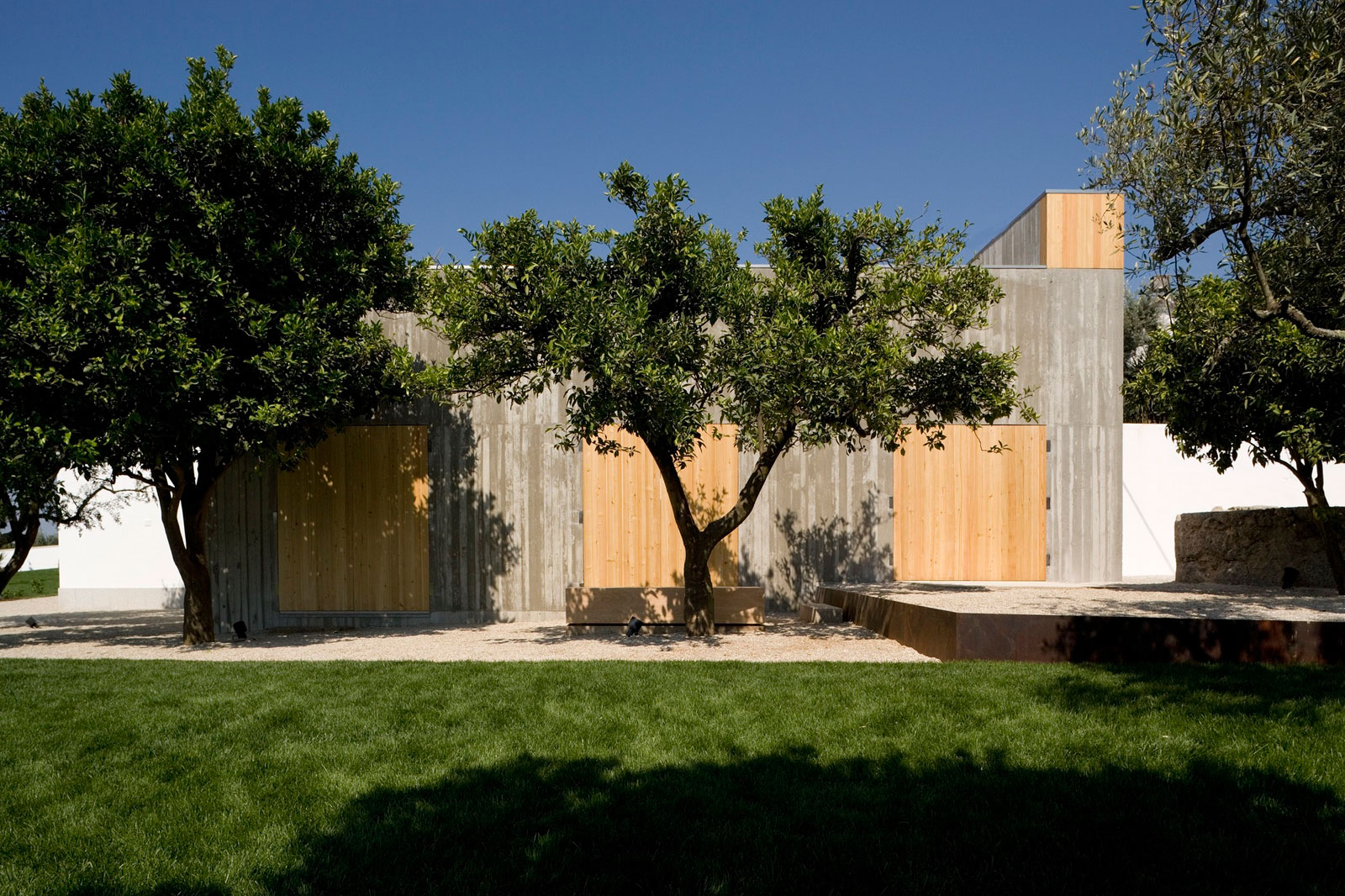 A Minimalist House with Clean Lines and Natural Light in Chamusca, Portugal by João Mendes Ribeiro (5)