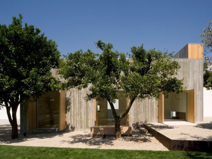 A Minimalist House with Clean Lines and Natural Light in Chamusca, Portugal by João Mendes Ribeiro (6)