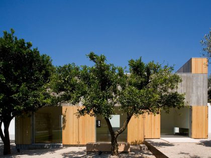 A Minimalist House with Clean Lines and Natural Light in Chamusca, Portugal by João Mendes Ribeiro (7)