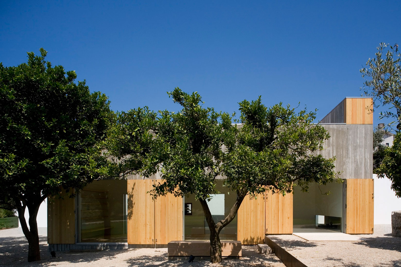 A Minimalist House with Clean Lines and Natural Light in Chamusca, Portugal by João Mendes Ribeiro (7)