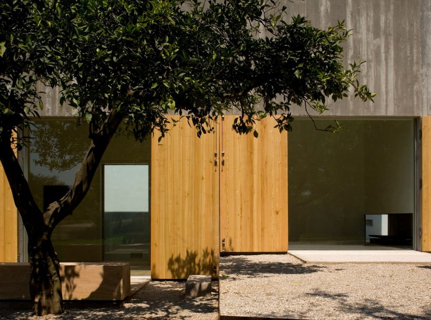 A Minimalist House with Clean Lines and Natural Light in Chamusca, Portugal by João Mendes Ribeiro (8)