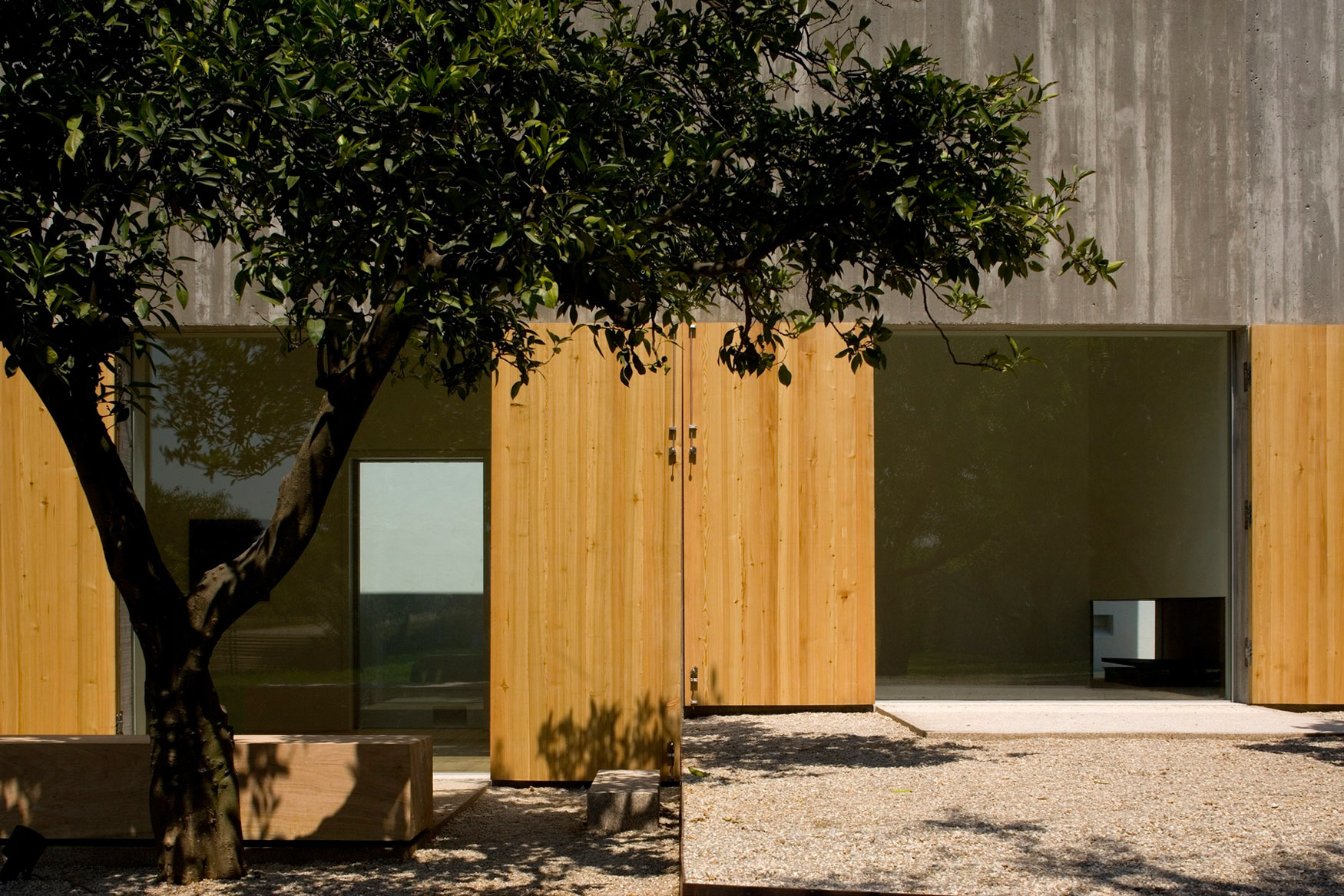A Minimalist House with Clean Lines and Natural Light in Chamusca, Portugal by João Mendes Ribeiro (8)